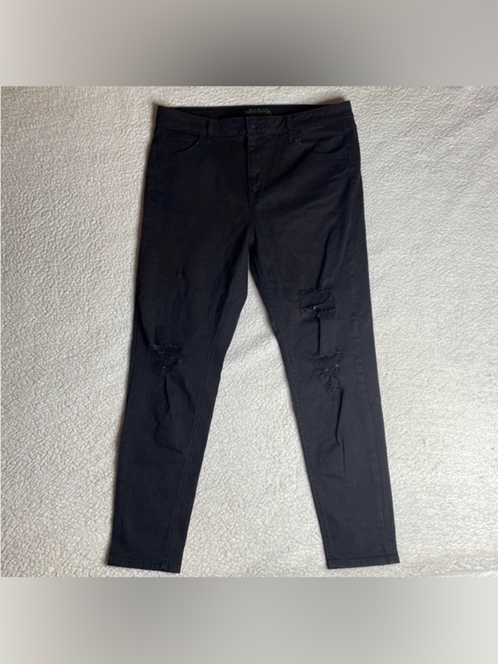 Wild Fable Black Ripped High Rise Skinny Size 16